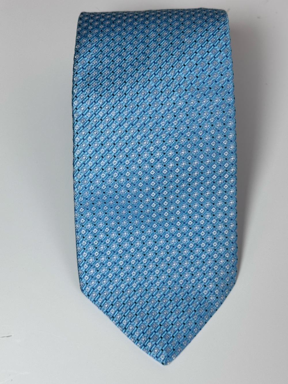 Vintage Brooks Brothers 100% Italian Silk Light Blue Geometric Patterned Tie 58”